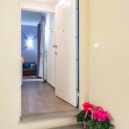 Harmony House Apartment