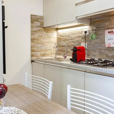 Harmony House Apartment *